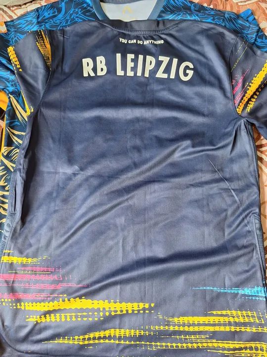 Camisa Red bull tailandesa  - Foto 2