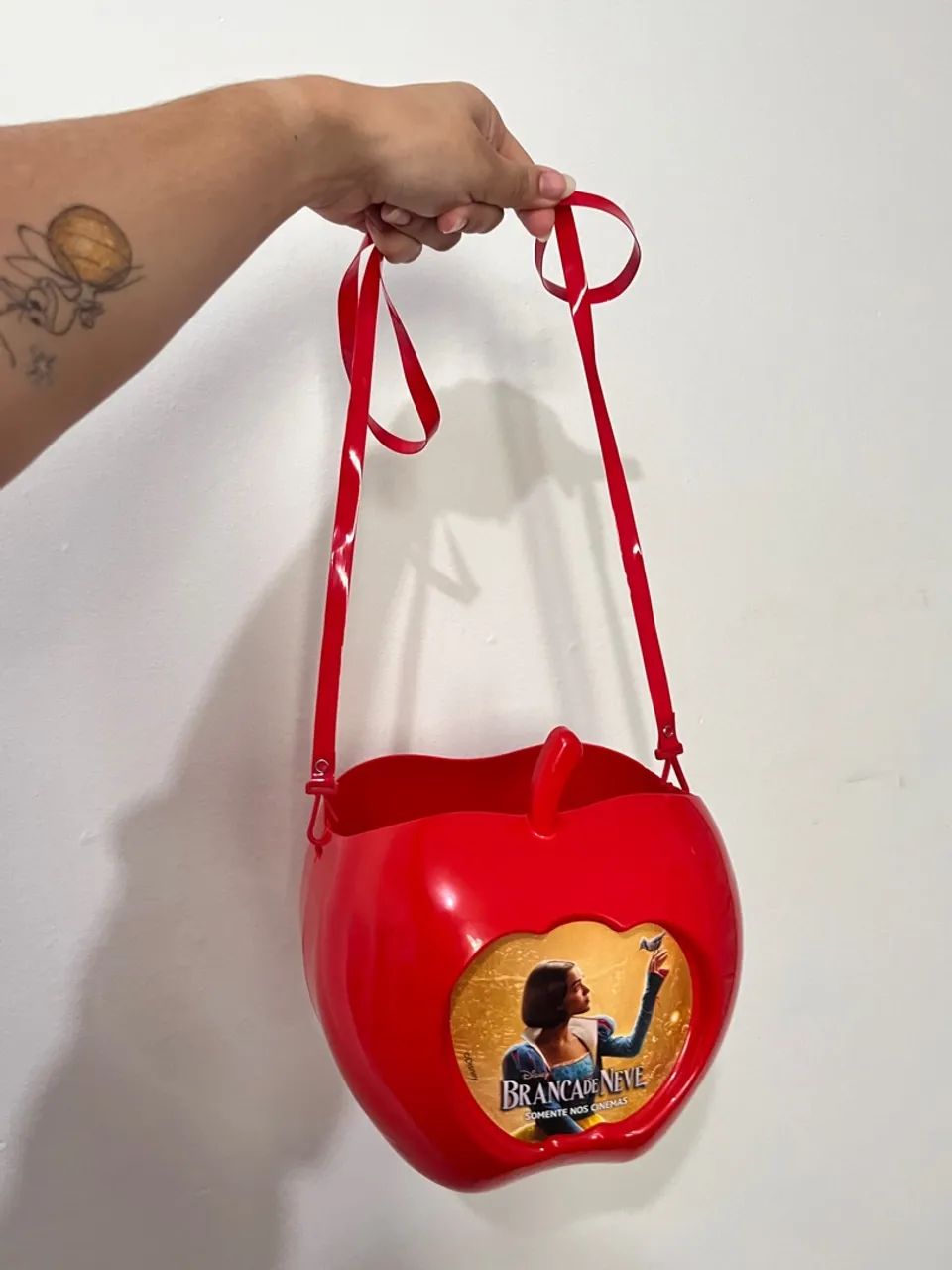 Balde colecionável com alça branca de neve - Rede Cine Araújo