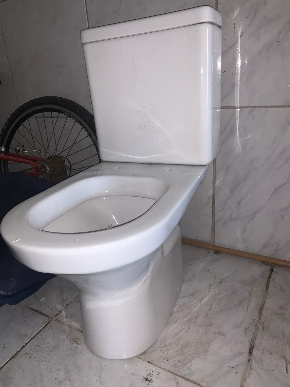 Deca Level Bacia com Caixa acoplada 64728432511235120