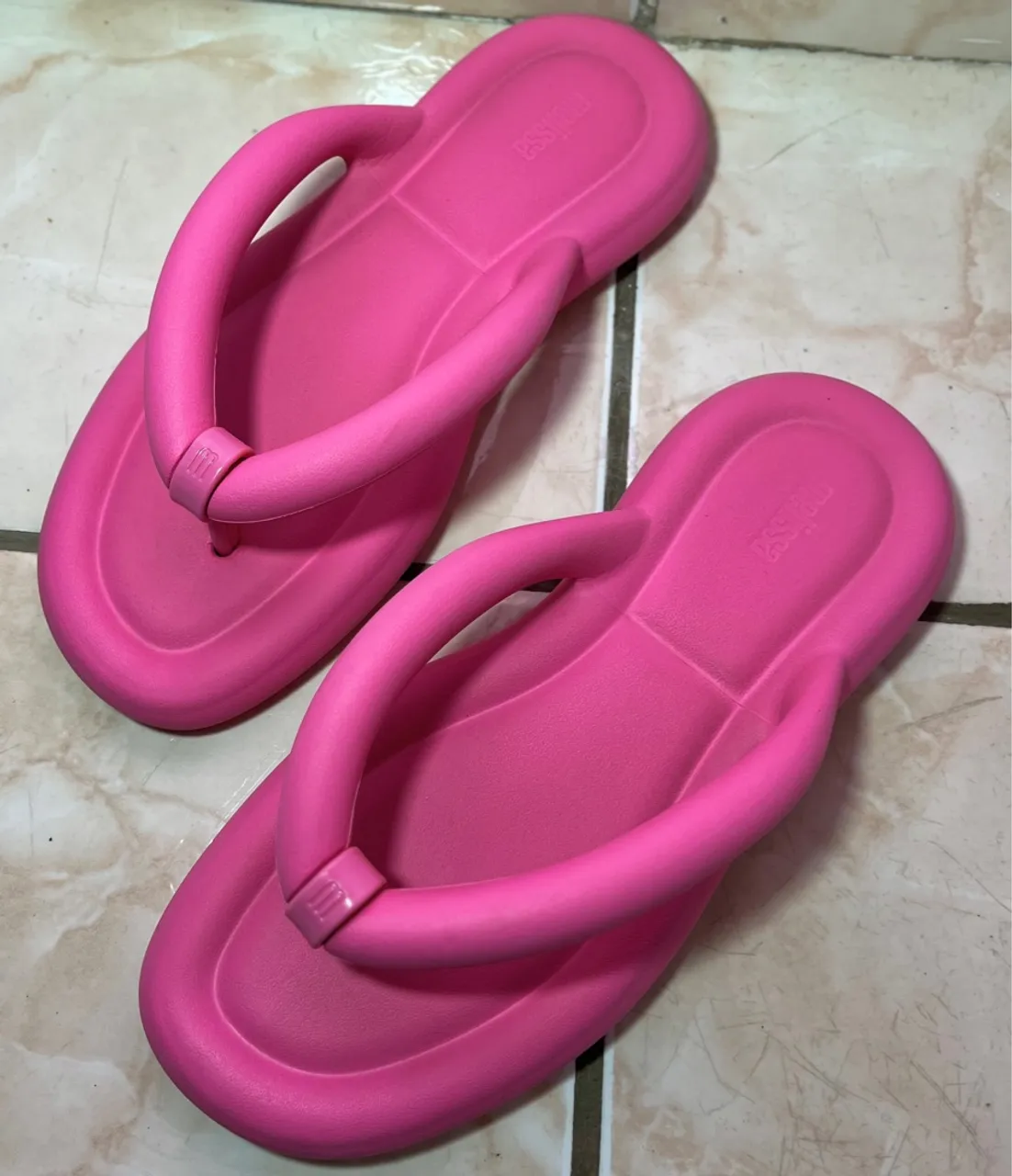 Chinelo Melissa Rosa - Conforto e Estilo!