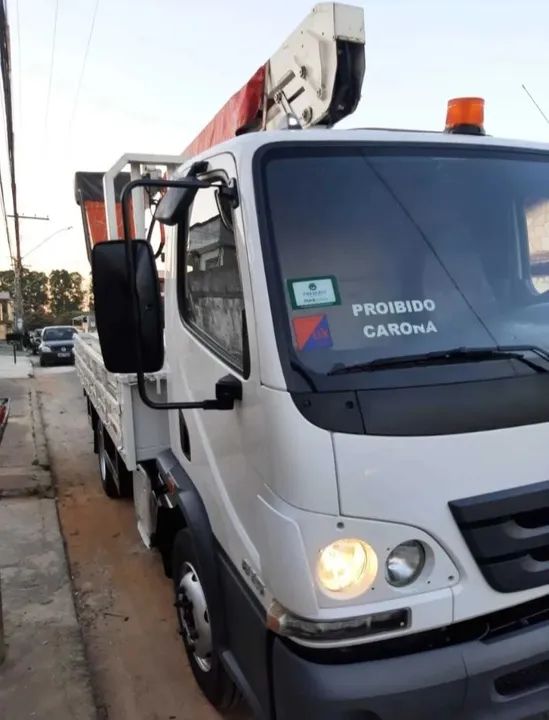 Accelo 815 cesto aéreo ano 2015 - Foto 3
