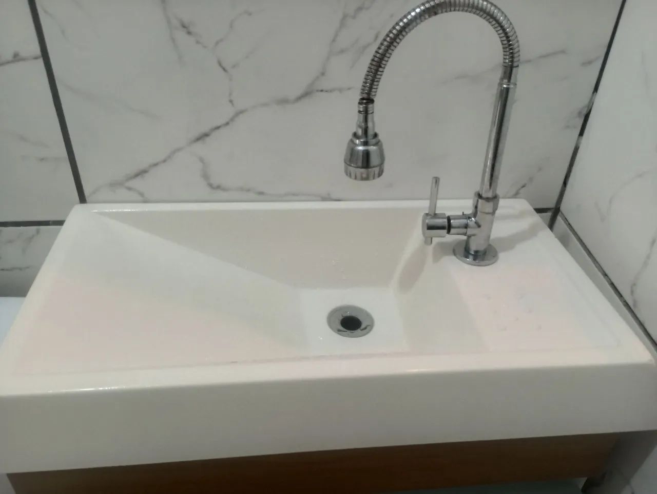 Cuba para banheiro em cerâmica