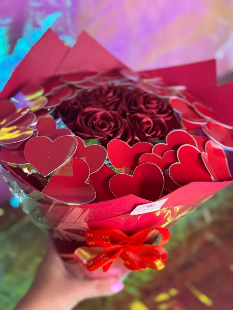 Buquê de Flores Cetim e Coração 