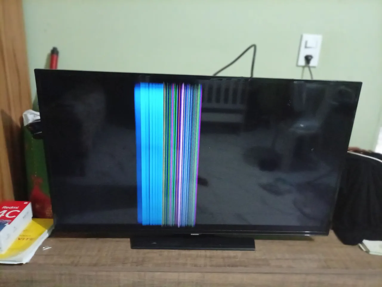 TV com defeito na tela - Necessita reparo