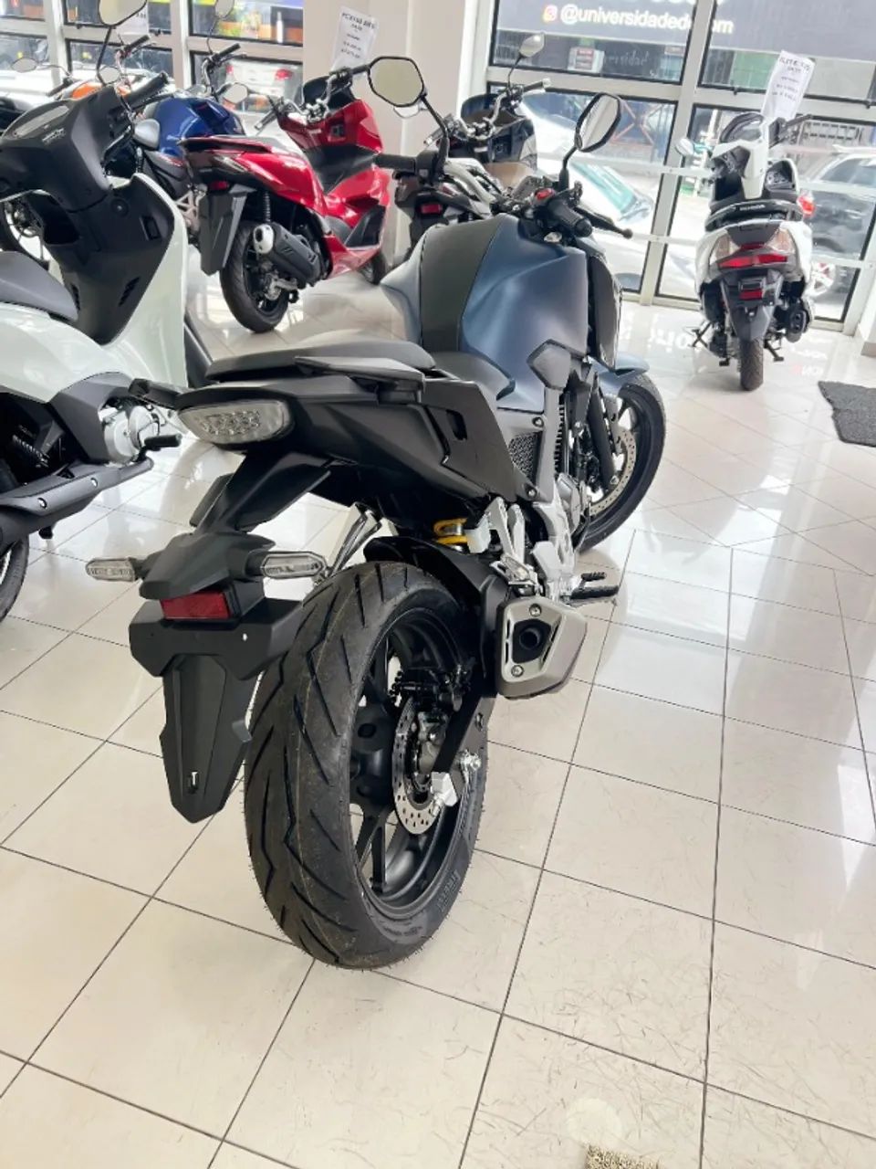CB 300 Twister ABS 2025 - Foto 5