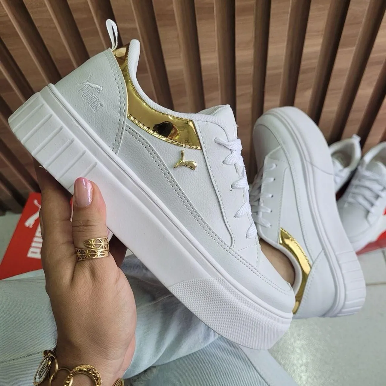 Tênis Puma Feminino Casual Branco Dourado