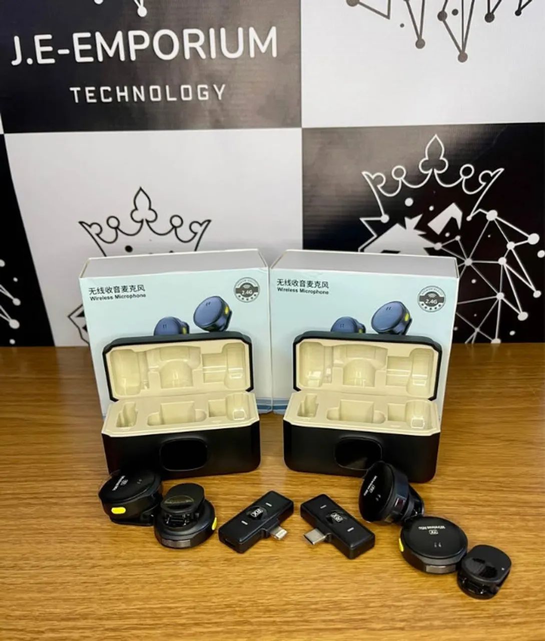 ? Microfone de Lapela Sem Fio Magnético - Qualidade Profissional na Palma da Sua Mão! ?