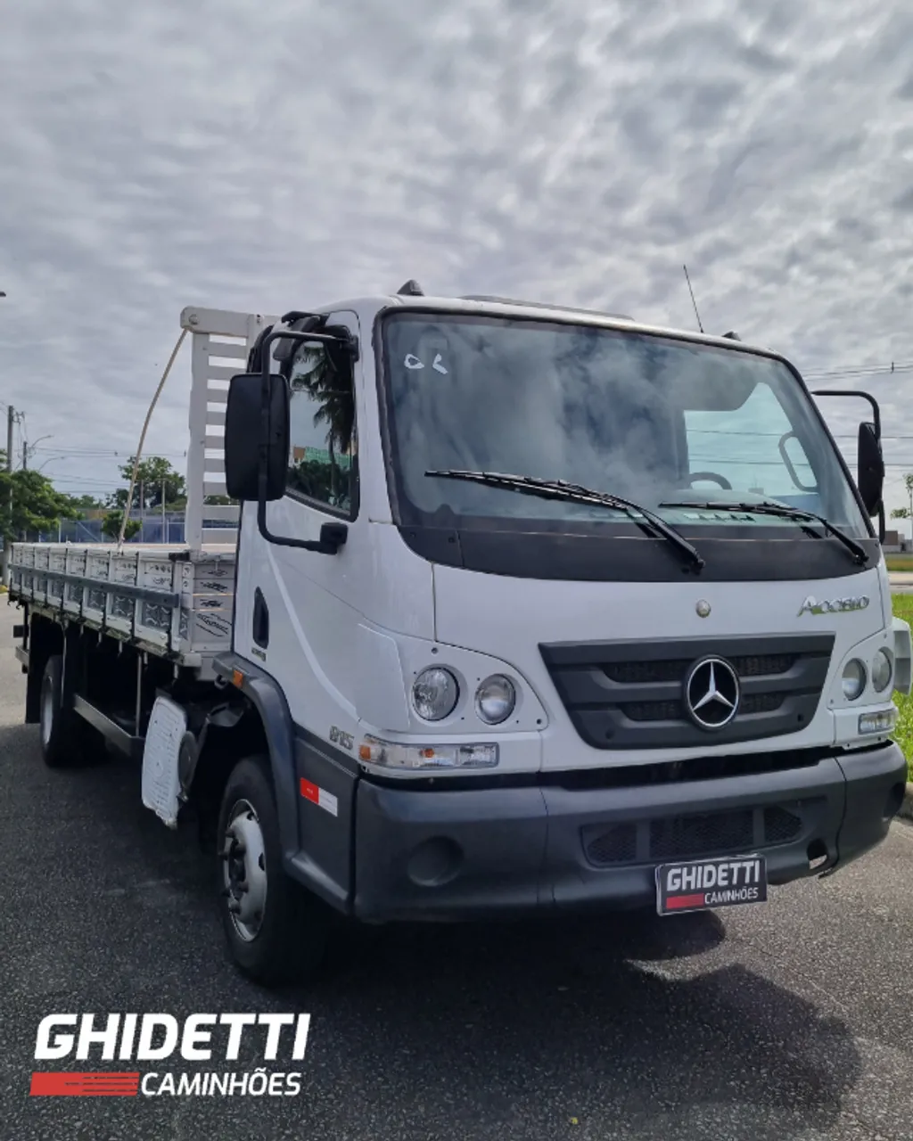 Mercedes-Benz Accelo 815