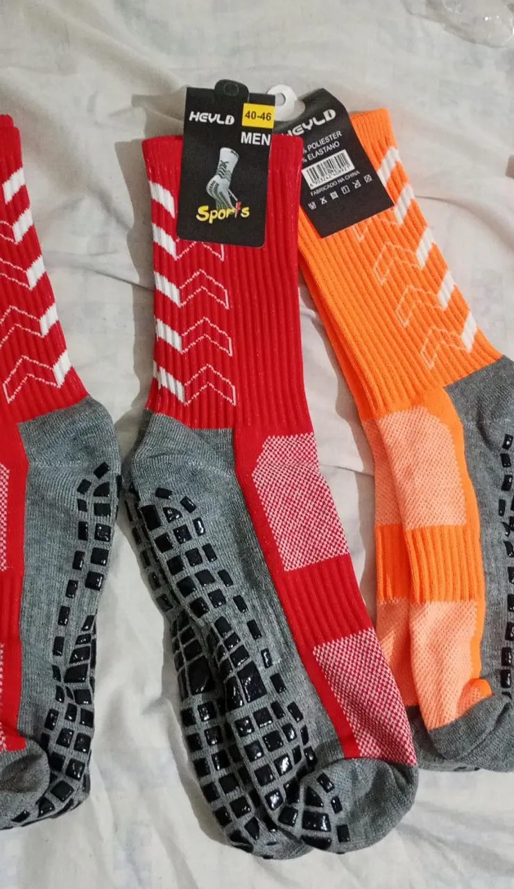 Meias Antiderrapantes Esportivas - Novas | Diversas Cores | Tamanho 40-46