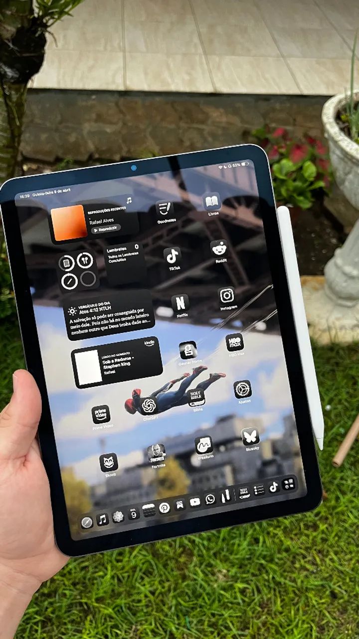 IPAD AIR 5 GERAÇÃO (M1 256) + APPLE PENCIL 2 - Tablets e E-Readers