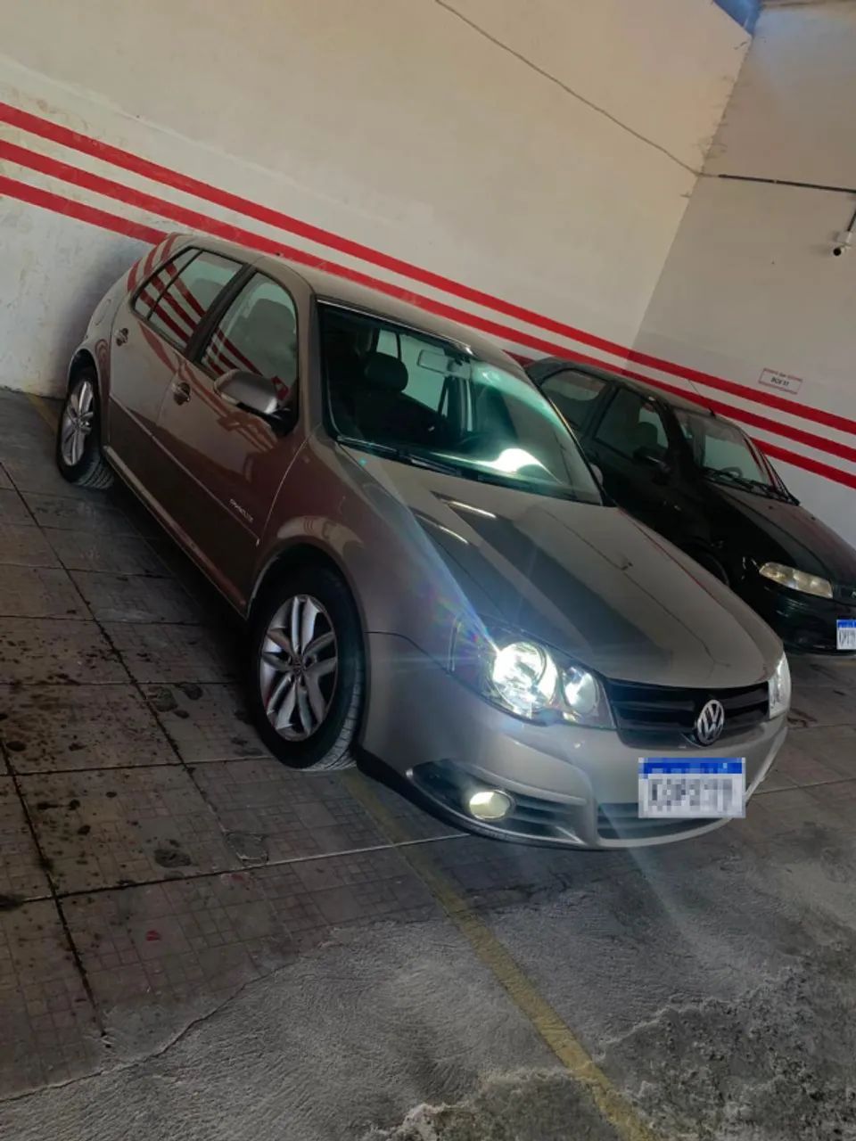 Volkswagen Golf 1.6 MI TOTAL FLEX 8V 4P 2012