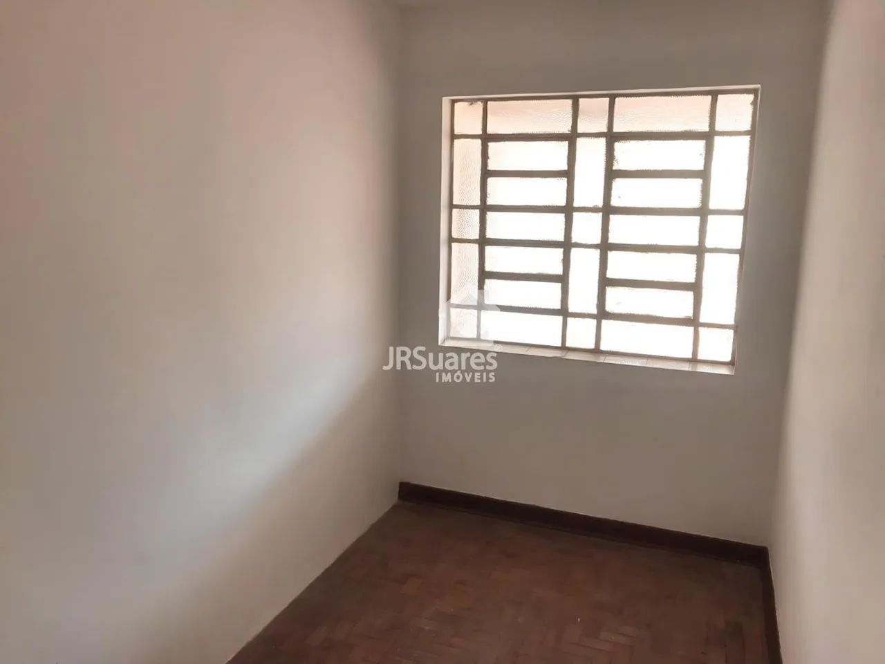 CASA SOBRELOJA 100M² C/ 3 QUARTOS E QUINTAL - Foto 5