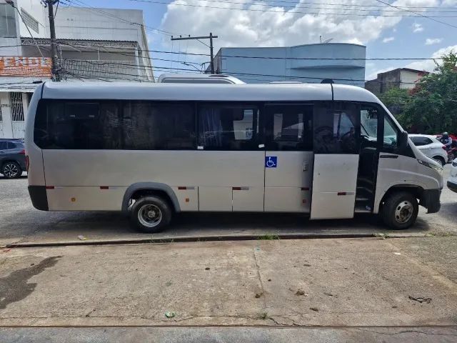 Ônibus Volare cinco Executivo  - Foto 2