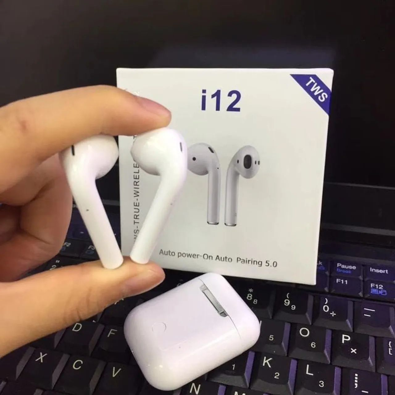 Fone Bluetooth i12 TWS Sem Fio