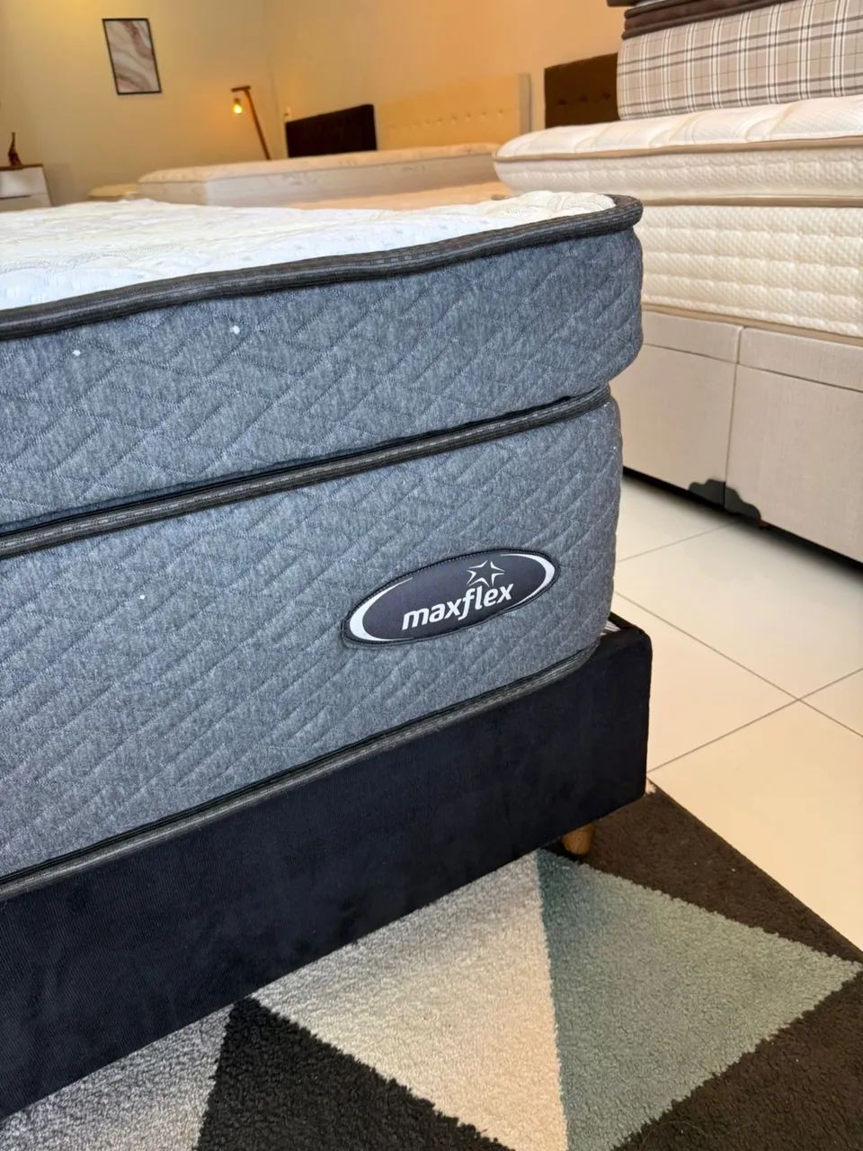 Cama box QUEEN SIZE MAXFLEX COM COLCHÃO SEMINOVO - Entrego!  - Foto 3