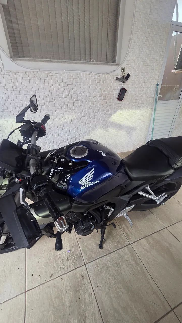 CB650R ECLUTH 2026 - Foto 3
