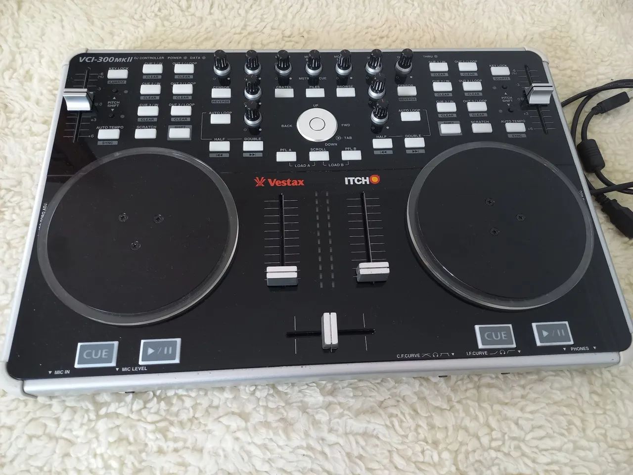 Controlador de DJ Vestax VCI 300 MK IIII - Instrumentos musicais