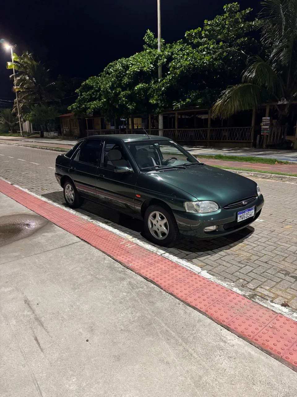 Ford Escort GLX 1.8i 16V 4P 1998