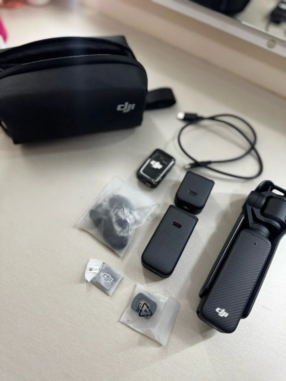 Câmera DJI Osmo 3 - Creator Combo  - Foto 3