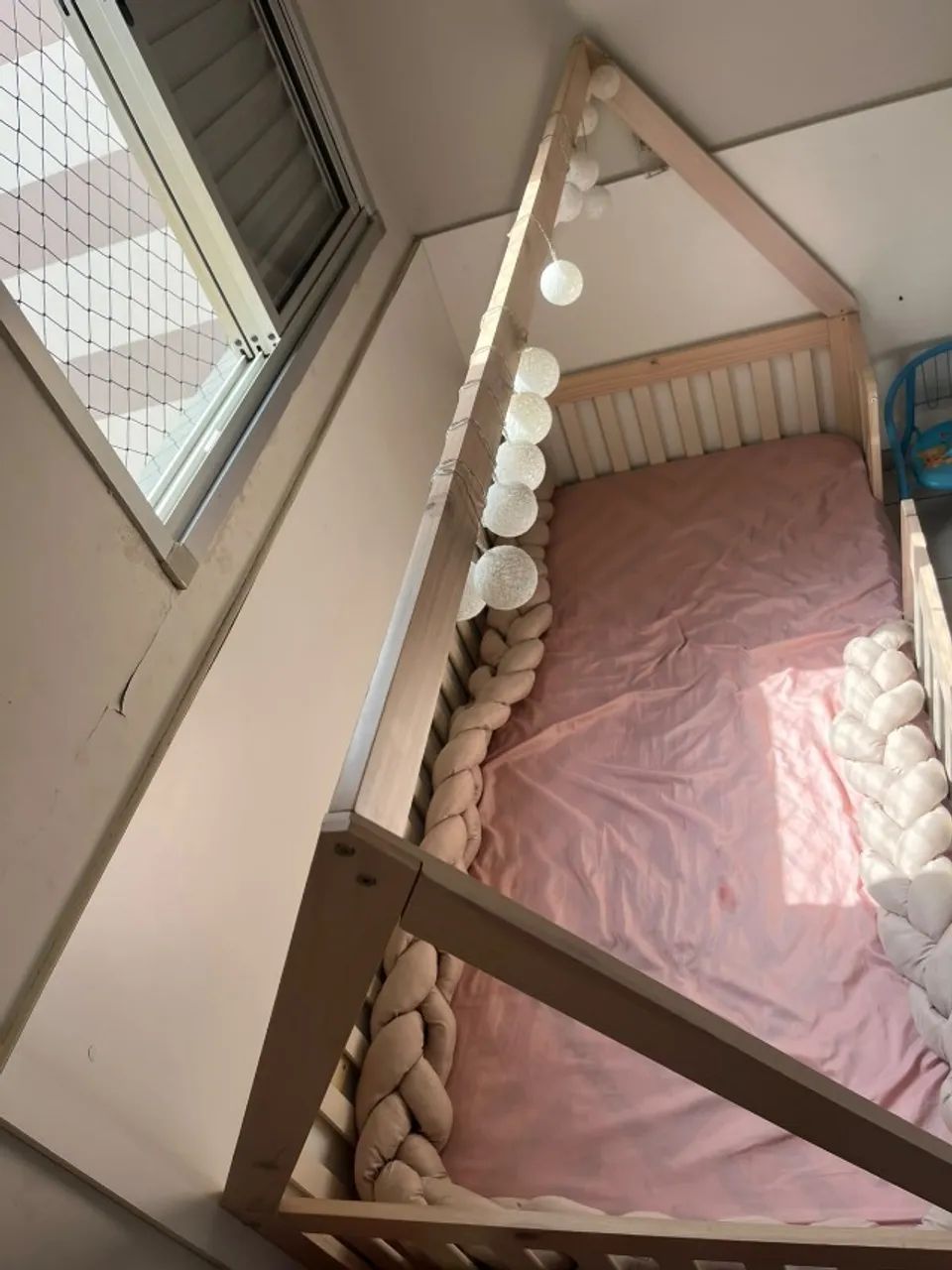 CAMA MONTESSORIANA SOLTEIRO COM GRADE E TELHADO - Foto 3