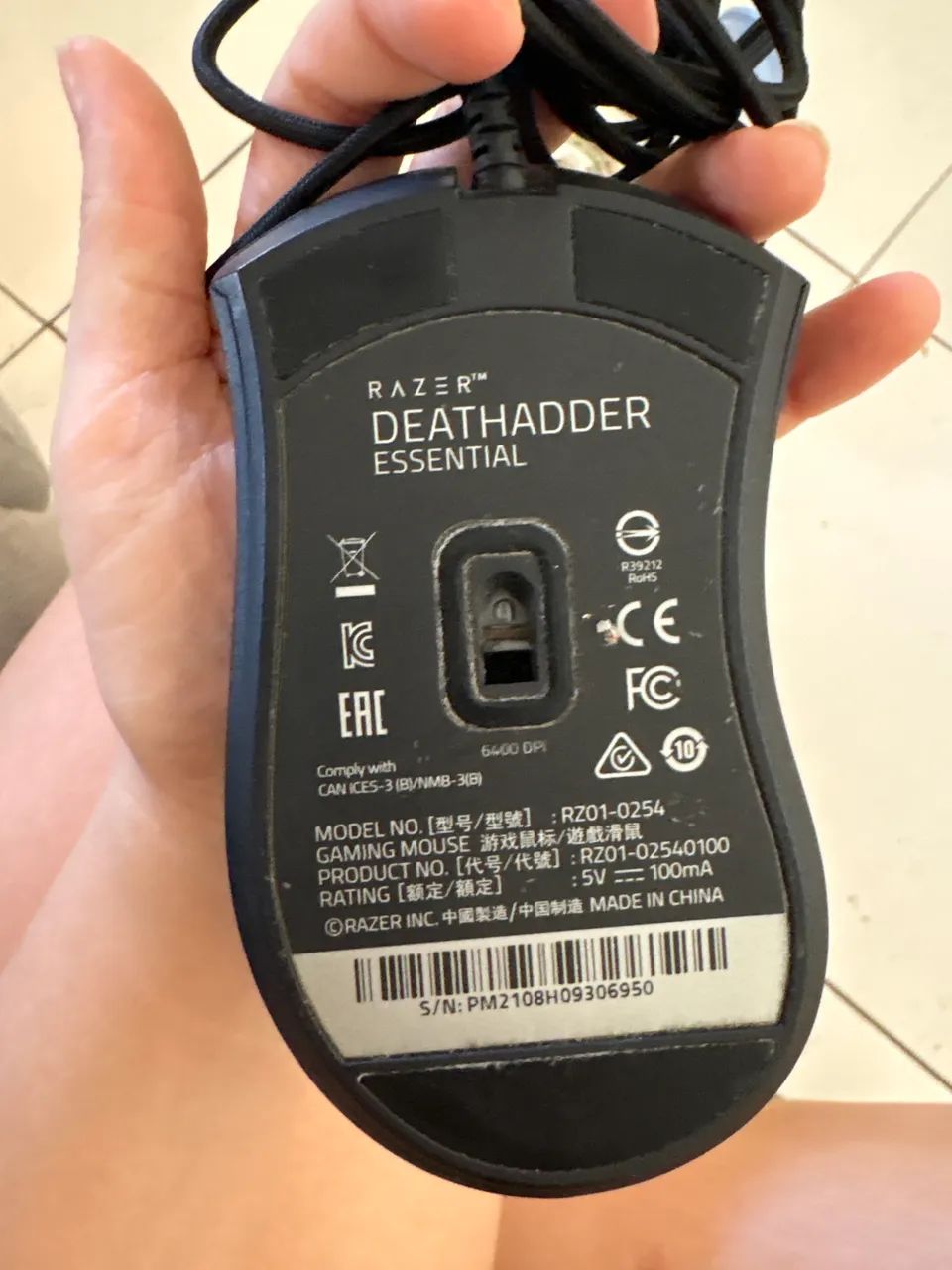 Mouse Óptico gamer Razer Deathadder Essential - Foto 2