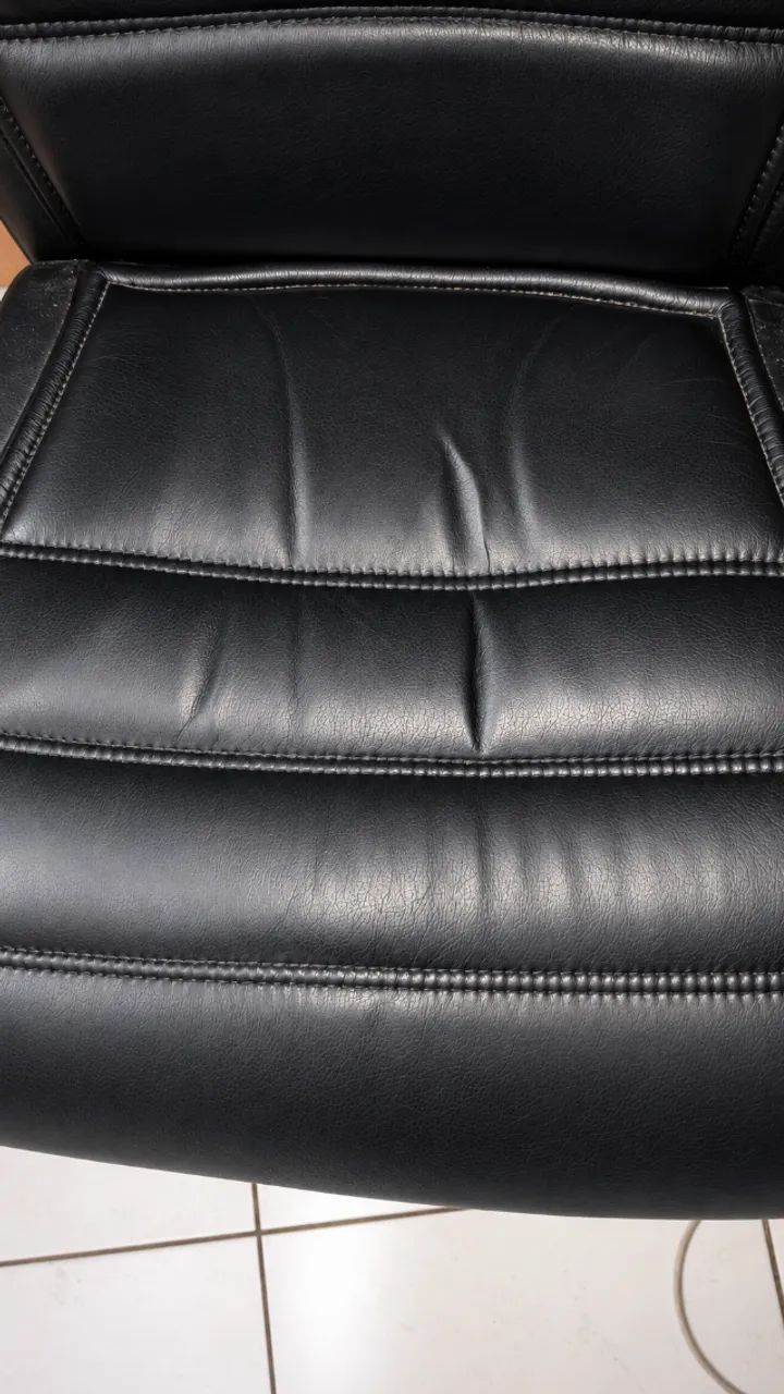 DESAPEGO! Poltrona Presidente TECNO SEATING em Couro Legítimo - Executiva - Nova! - Foto 5