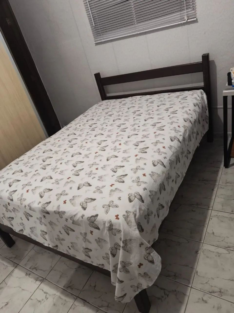Cama de madeira maciça  - Foto 4