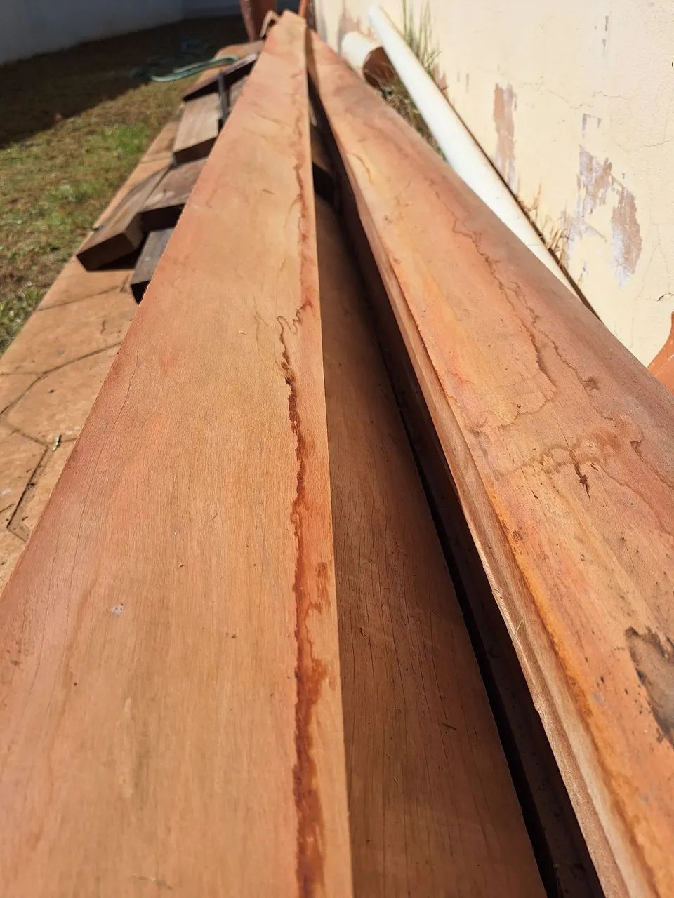 VIGAS DE PEROBA APARELHADAS - Foto 2