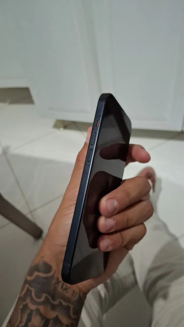 iPhone 15 plus  - Foto 2