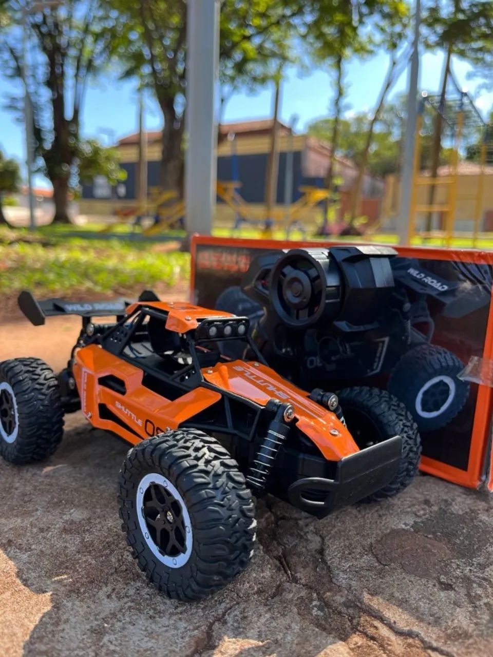Carrinho de controle remoto - Foto 2