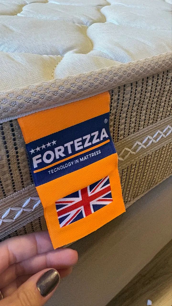 Colchão king size muito bem conservado  - Foto 4