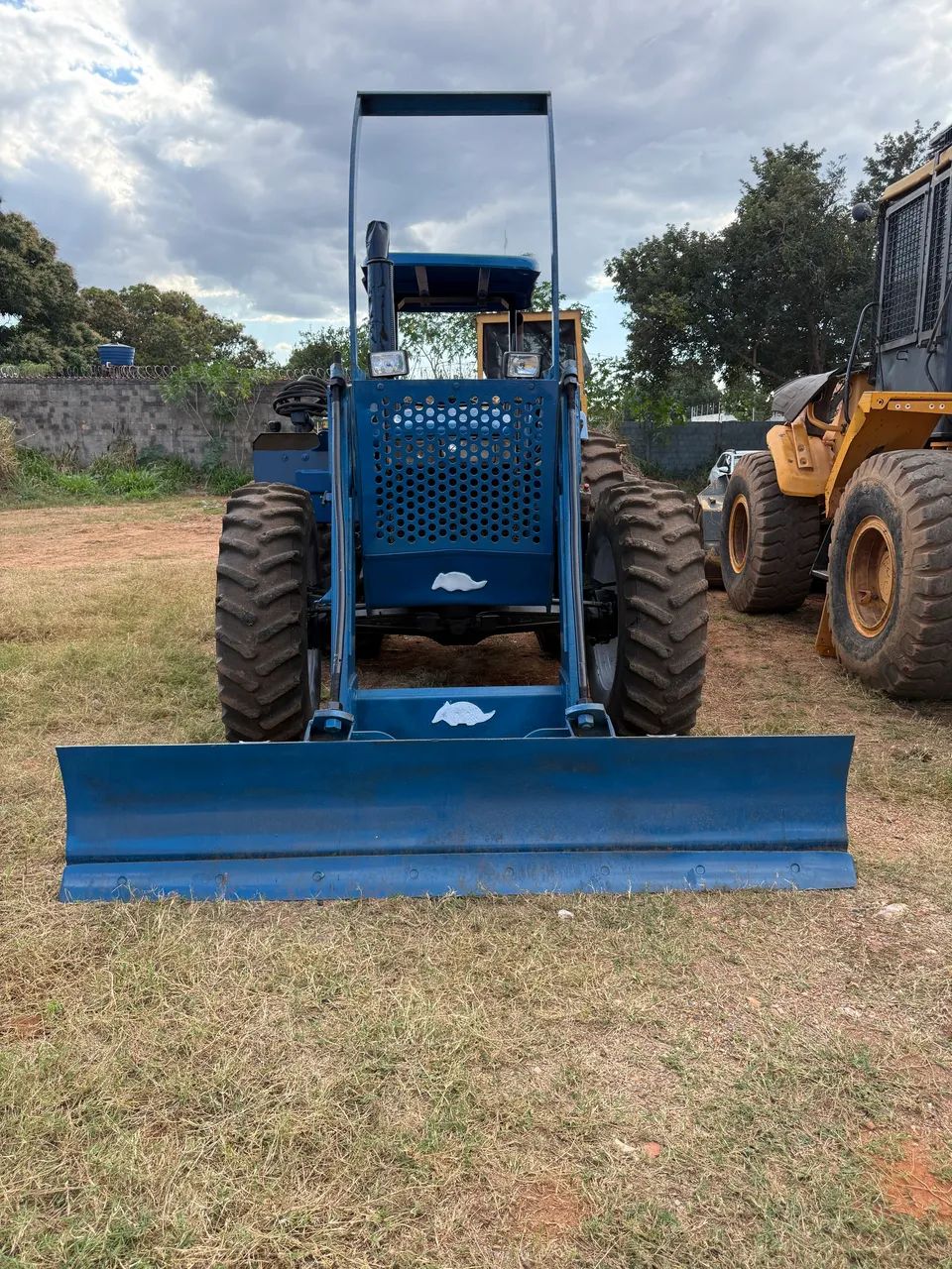 Trator NH7630 LÂMINA  ano 2013/2014