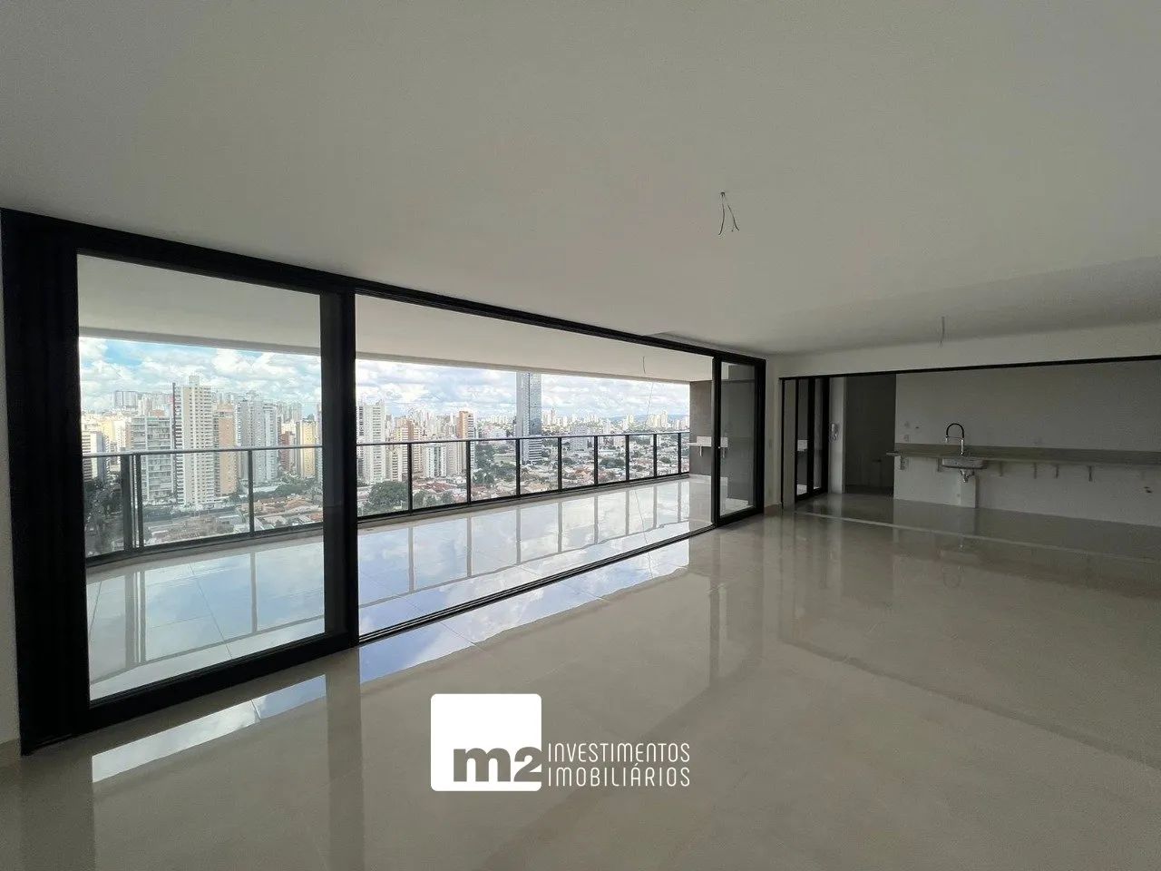 Apartamento no Setor Bueno com 4 quartos