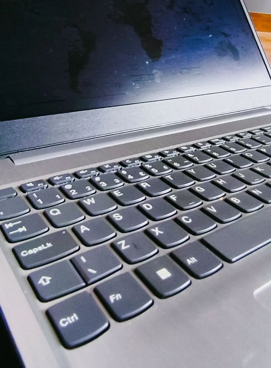 Vendo lenovo IdeaPad 3 - Foto 3