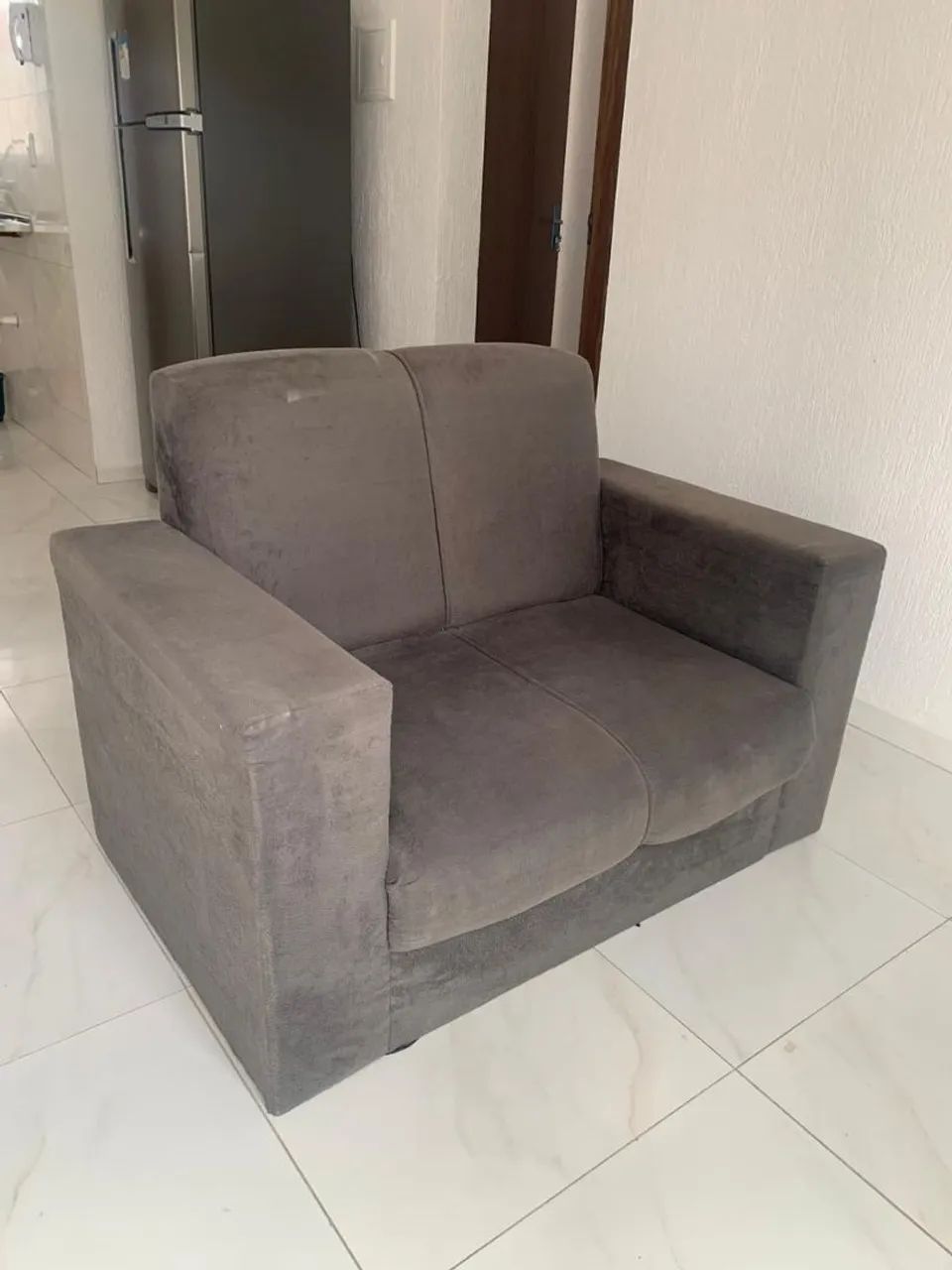 Sofá dois lugares - Em ótimo estado - Foto 2