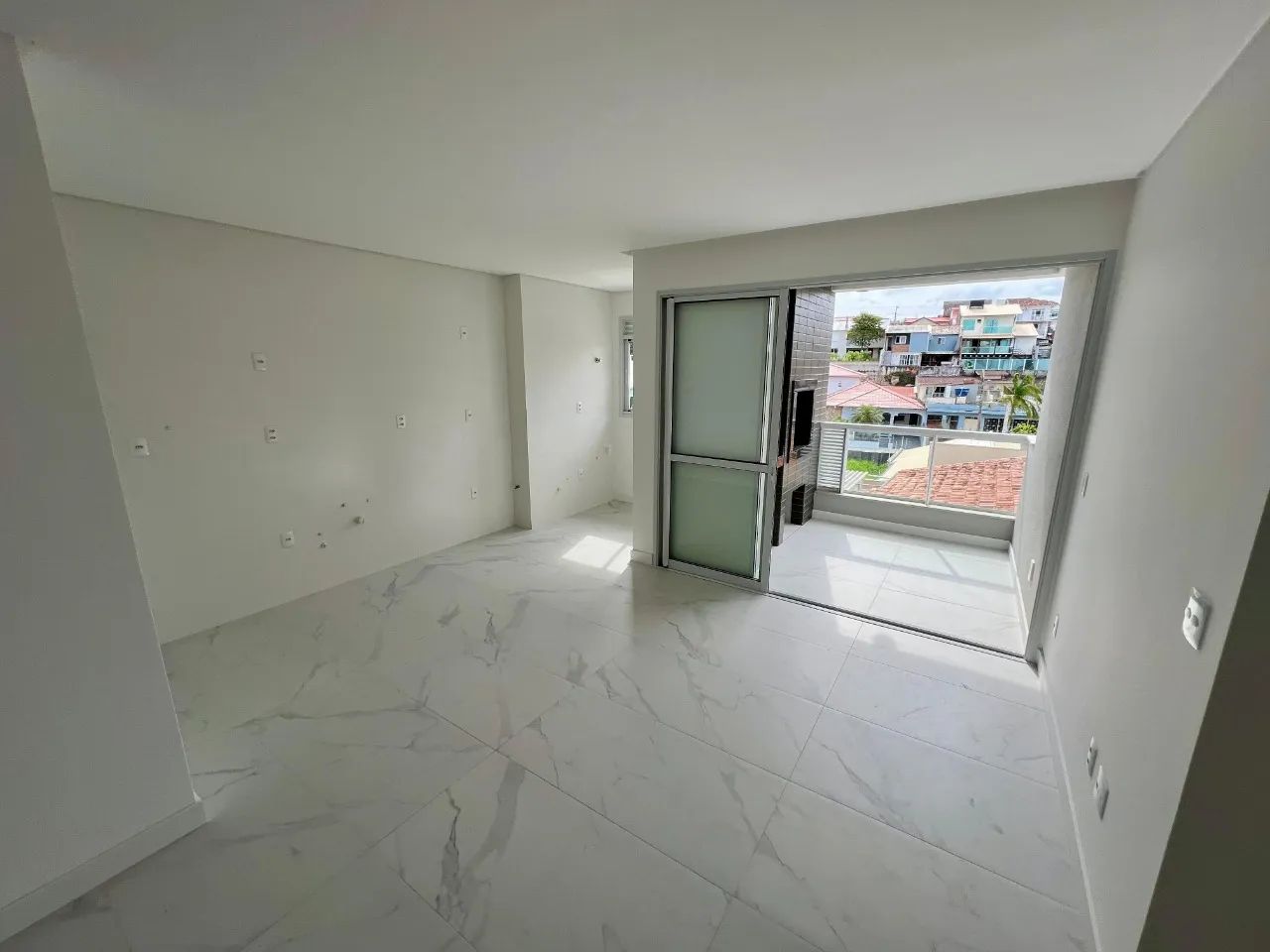Apartamento com 02 dormitórios no Canto, em Florianópolis/SC! - Foto 2
