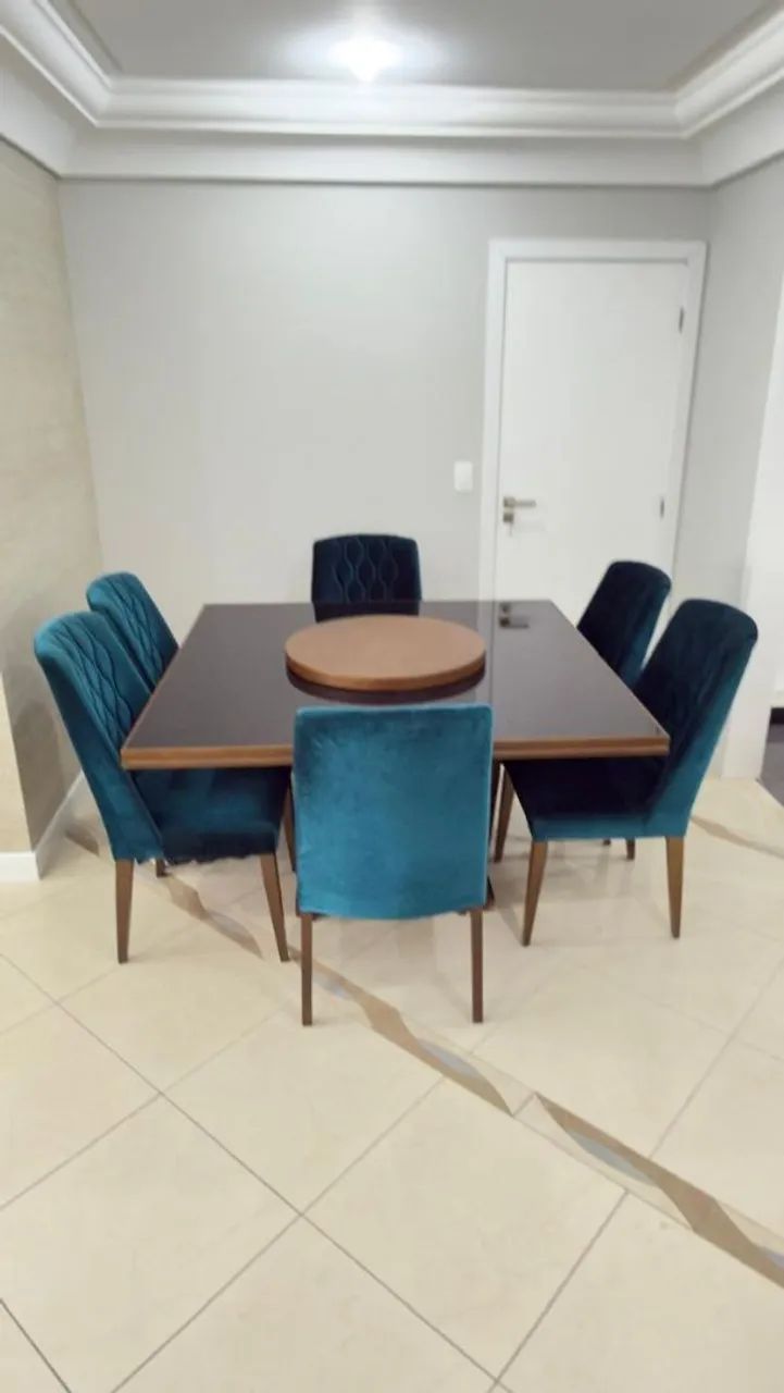 Mesa alto padrão com cadeiras  - Foto 2