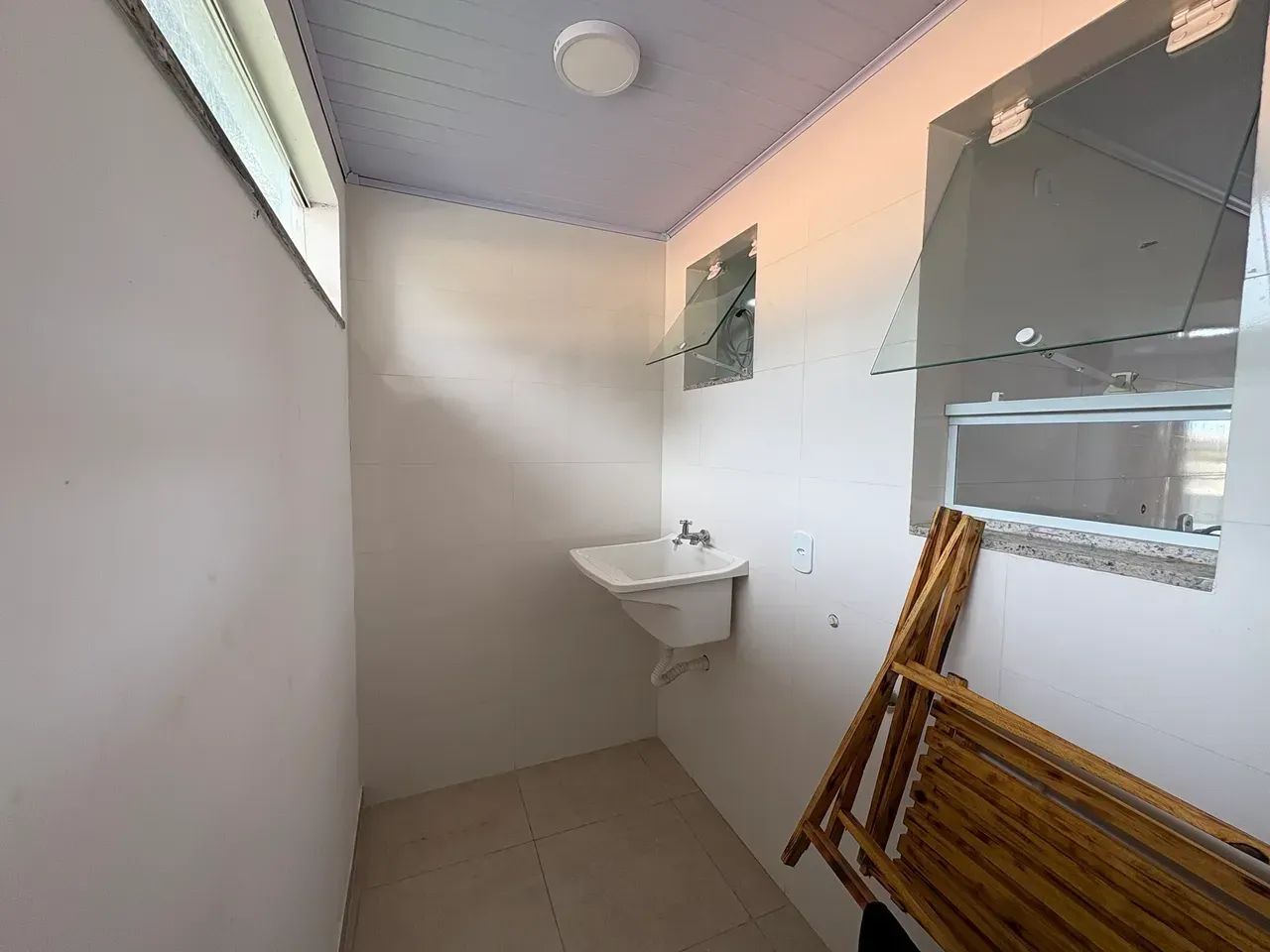 Bela casa com jardim a venda na rasa - Foto 5