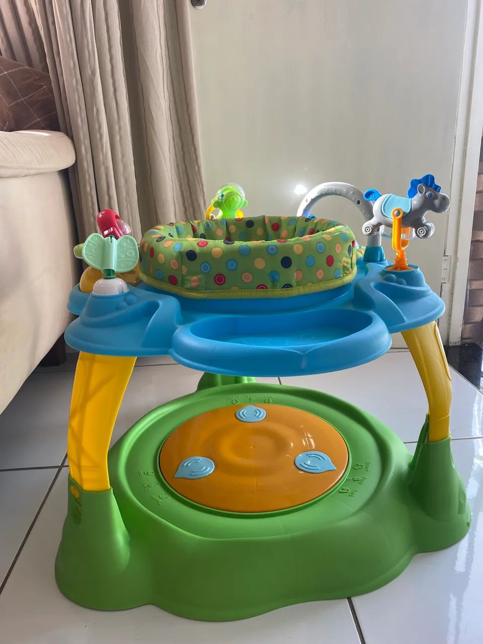MESA DE ATIVIDADES INFANTIL 