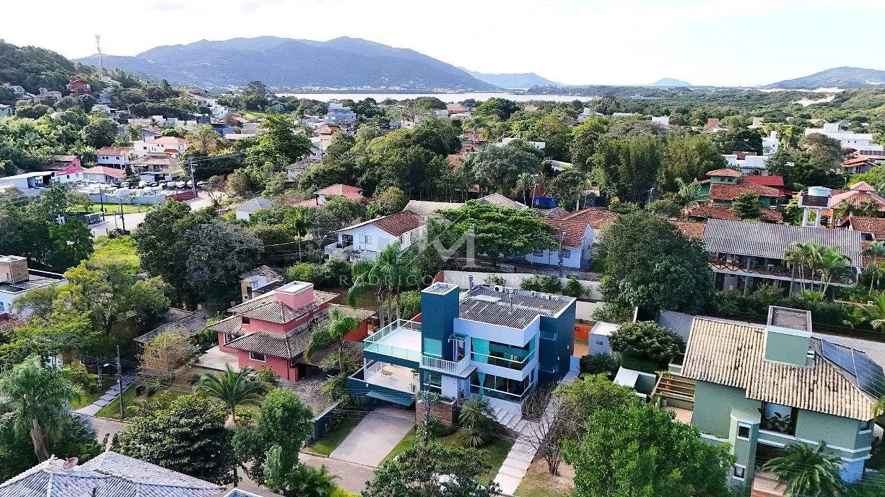 Casa em condomínio com 3 suítes na Lagoa da Conceição - Foto 3