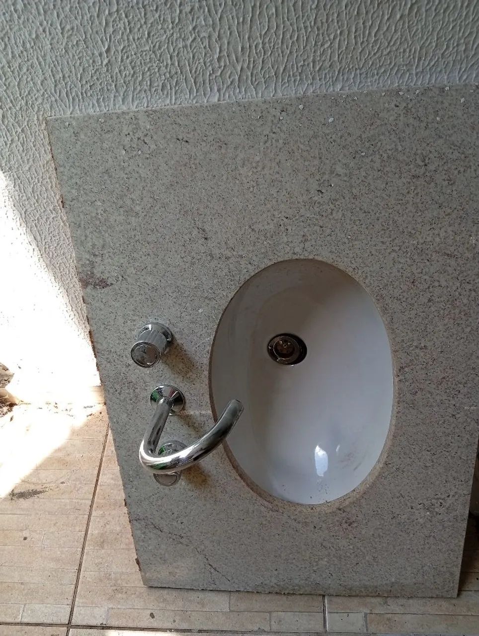 Bancada em granito 80x55cm - Foto 3