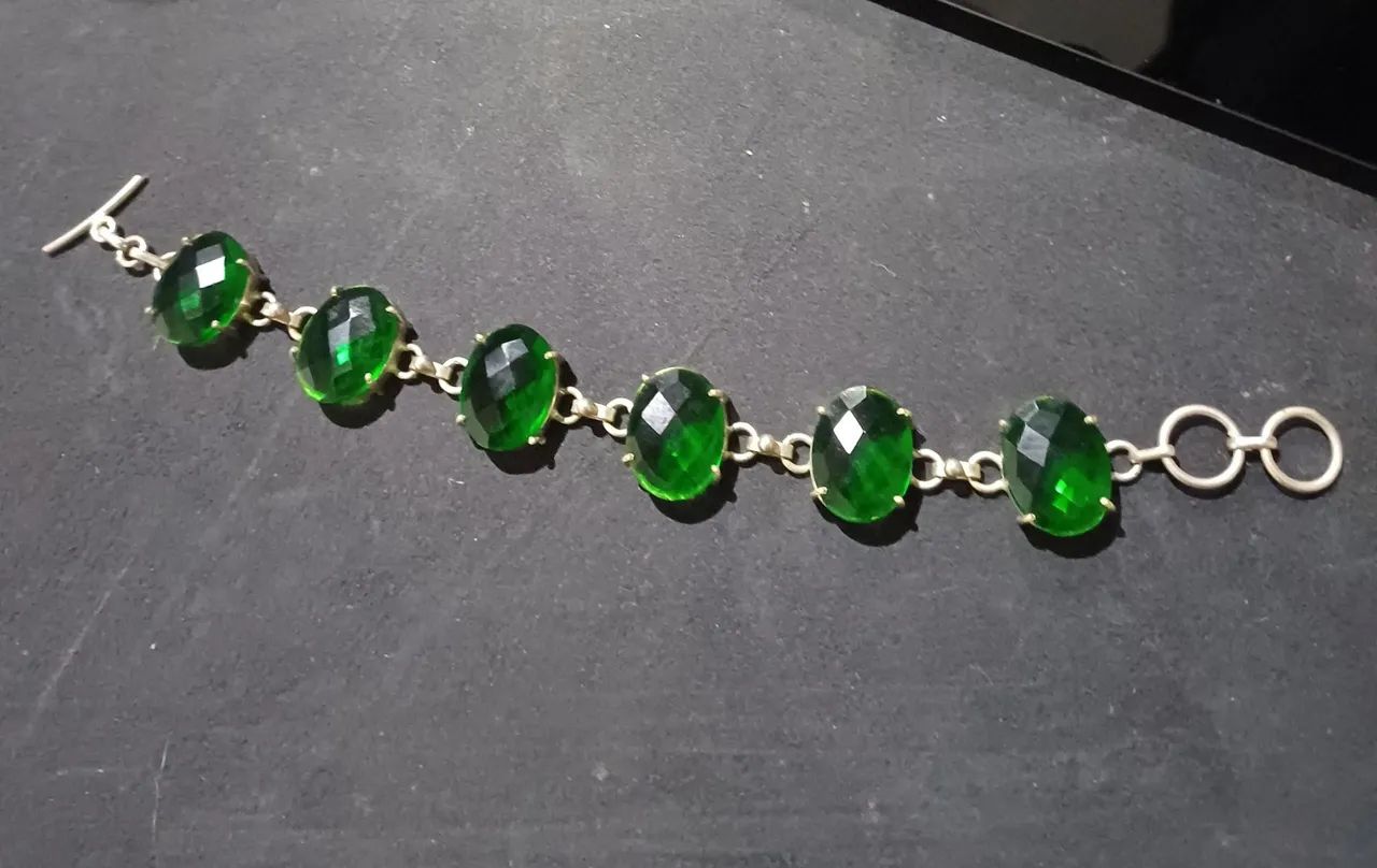 Pulseira banhada a prata com cristais verdes  - Foto 4