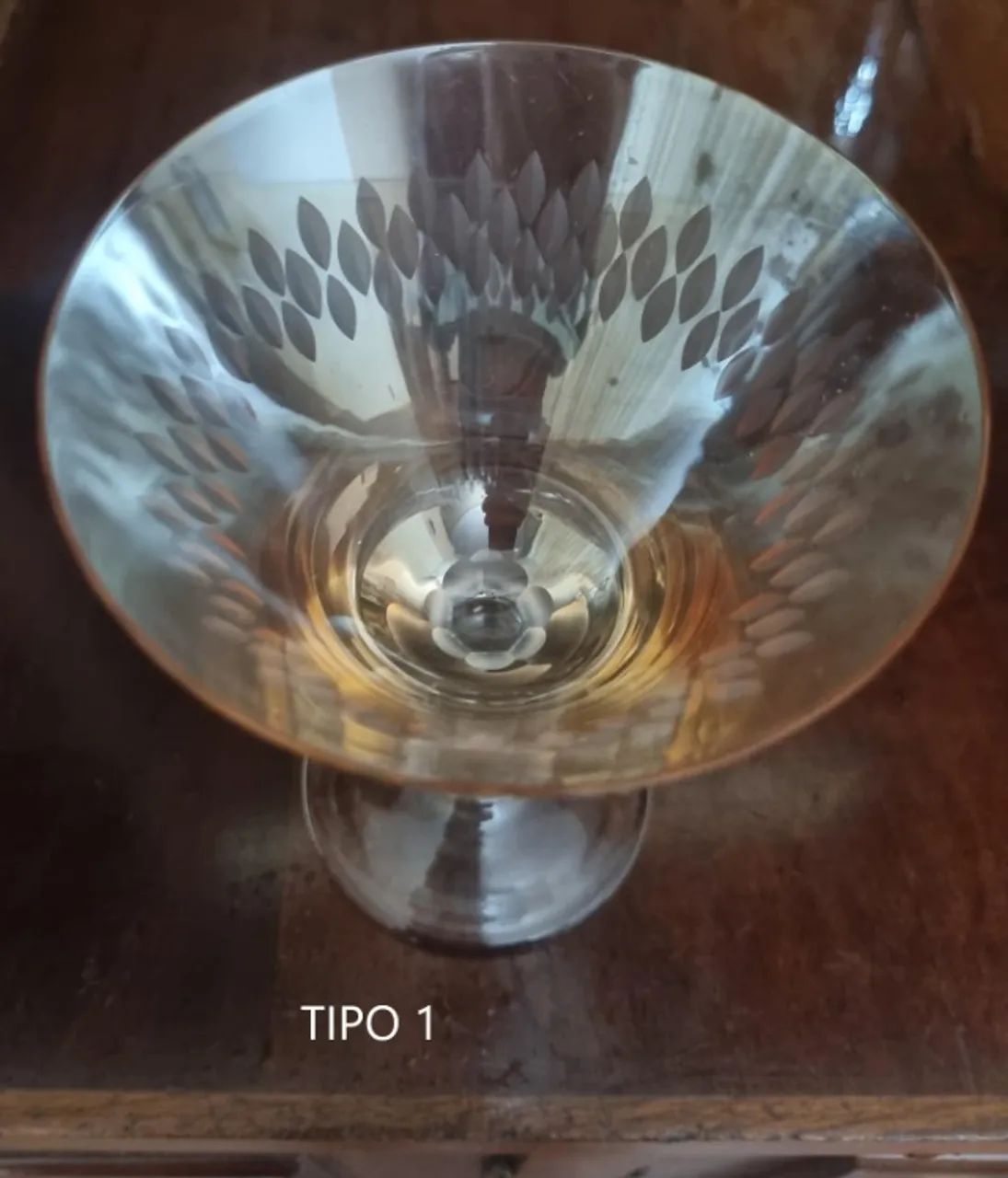 47 taças e copos de cristal âmbar vintage