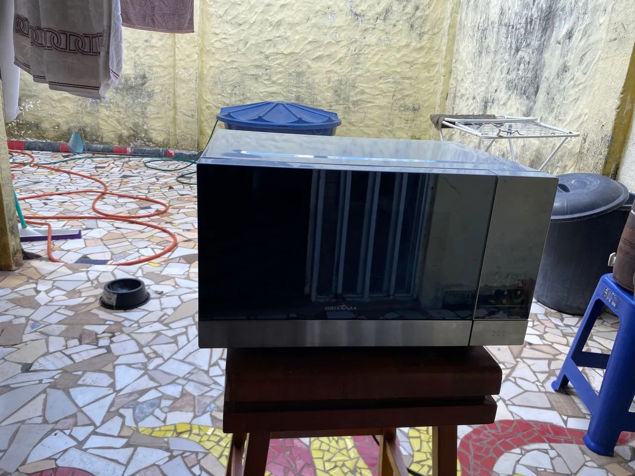 MICROONDAS BRITÂNIA 28L ESPELHADO - Foto 2