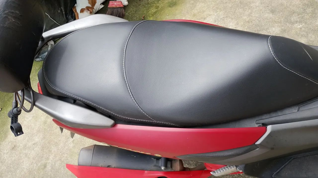 nmax 160 cilindrada  - Foto 4