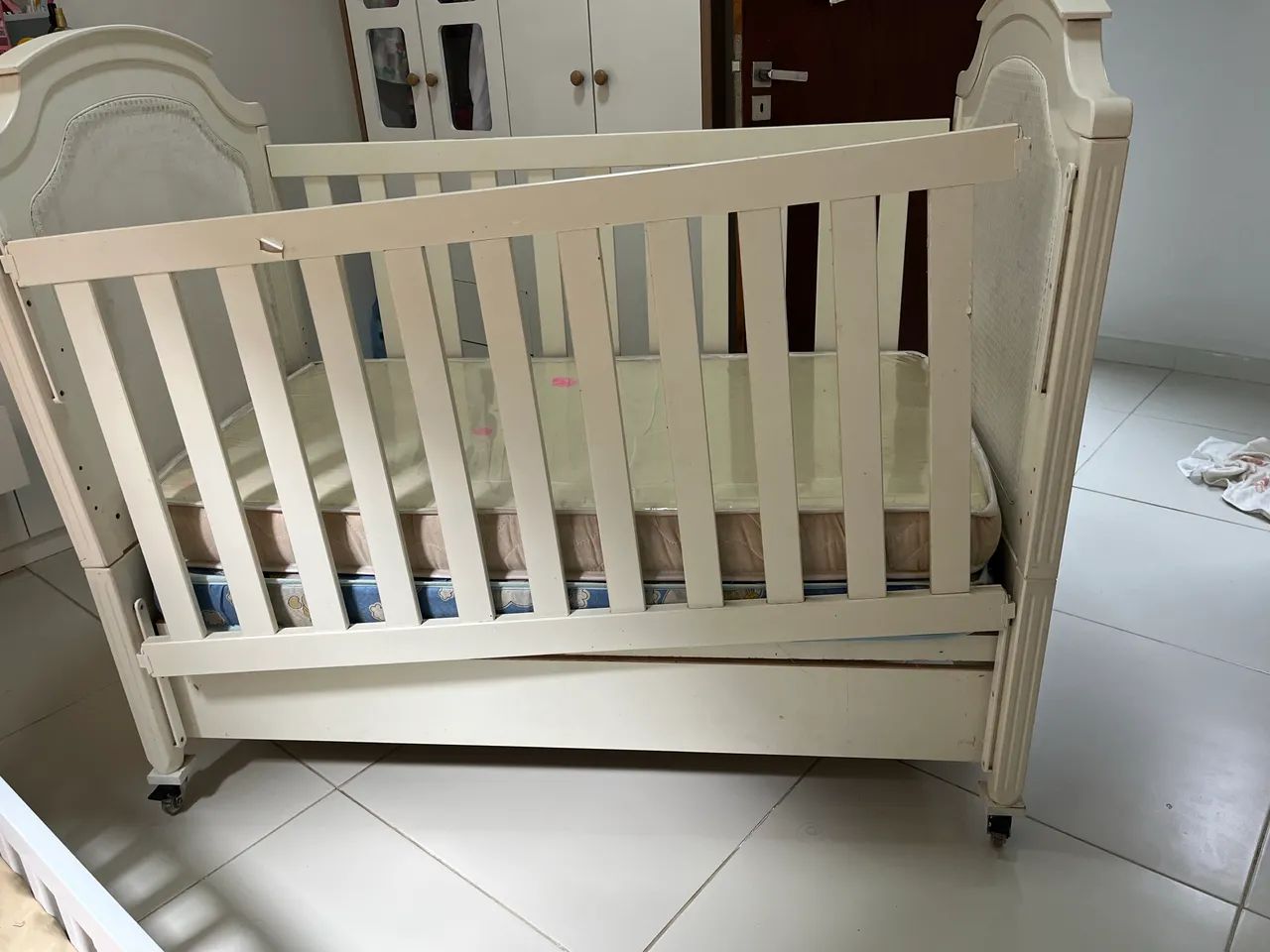 Berço + 2 colchões  - Foto 4