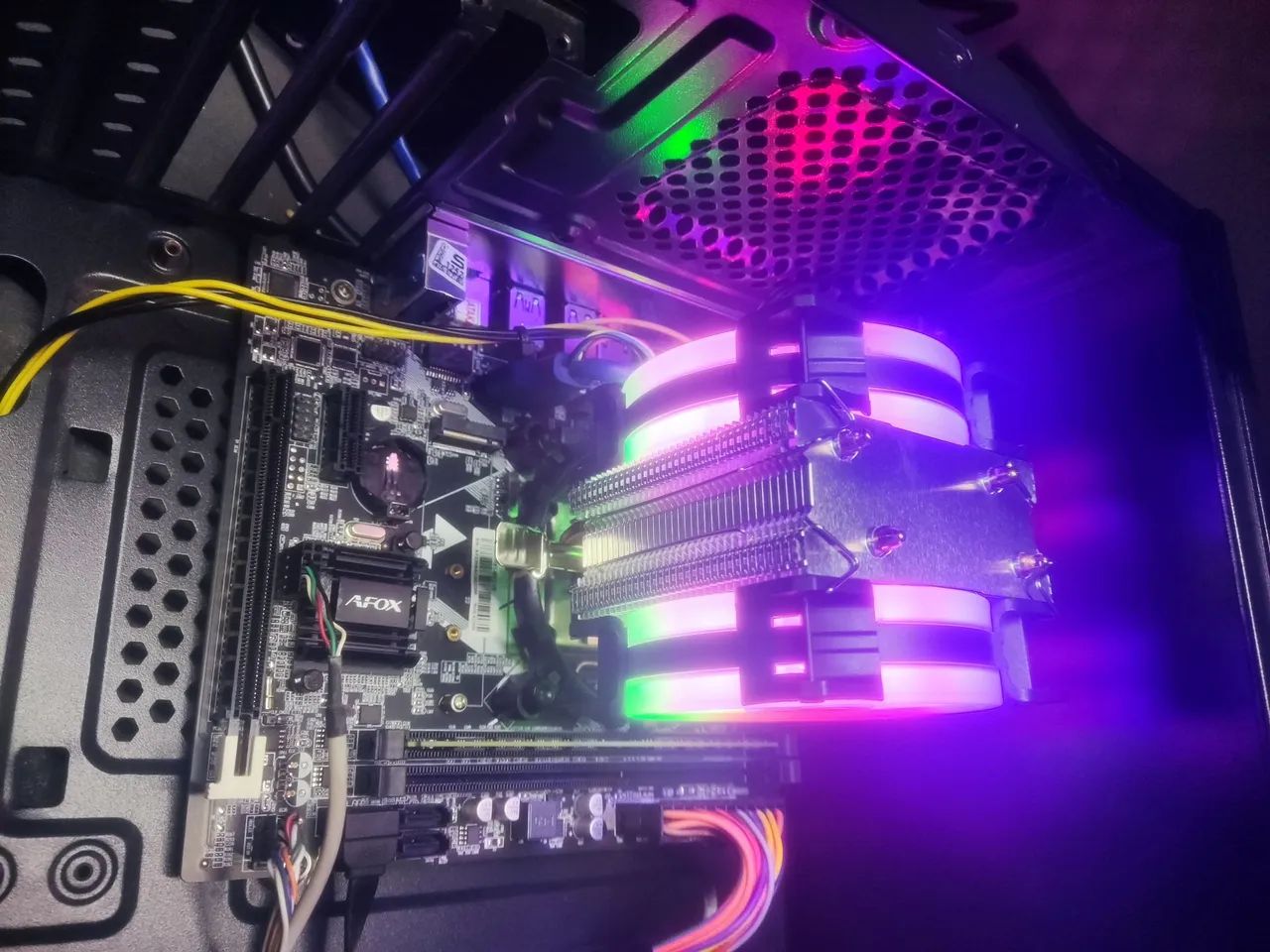Pc Gamer i7 4770 placa de video r7 260x