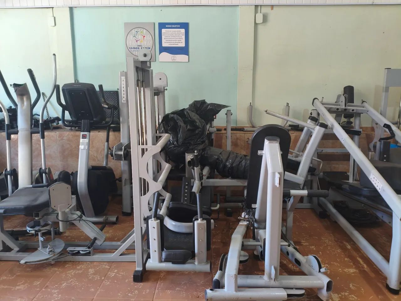 EQUIPAMENTOS SEM DISPLAY ACADEMIA ... - Foto 2