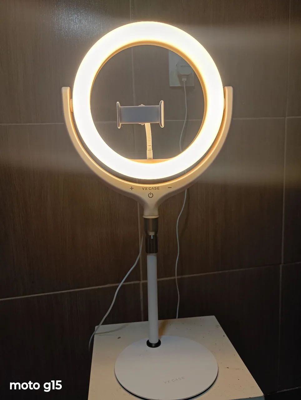 ? VENDO RING LIGHT COM SUPORTE PARA CELULAR! - Foto 3