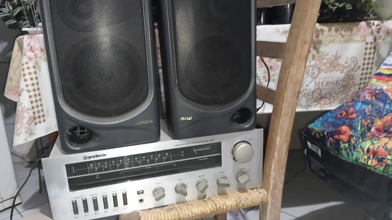 Receiver Gradiente em bom  funcionamento . + par de caixas Aiwa - Foto 3